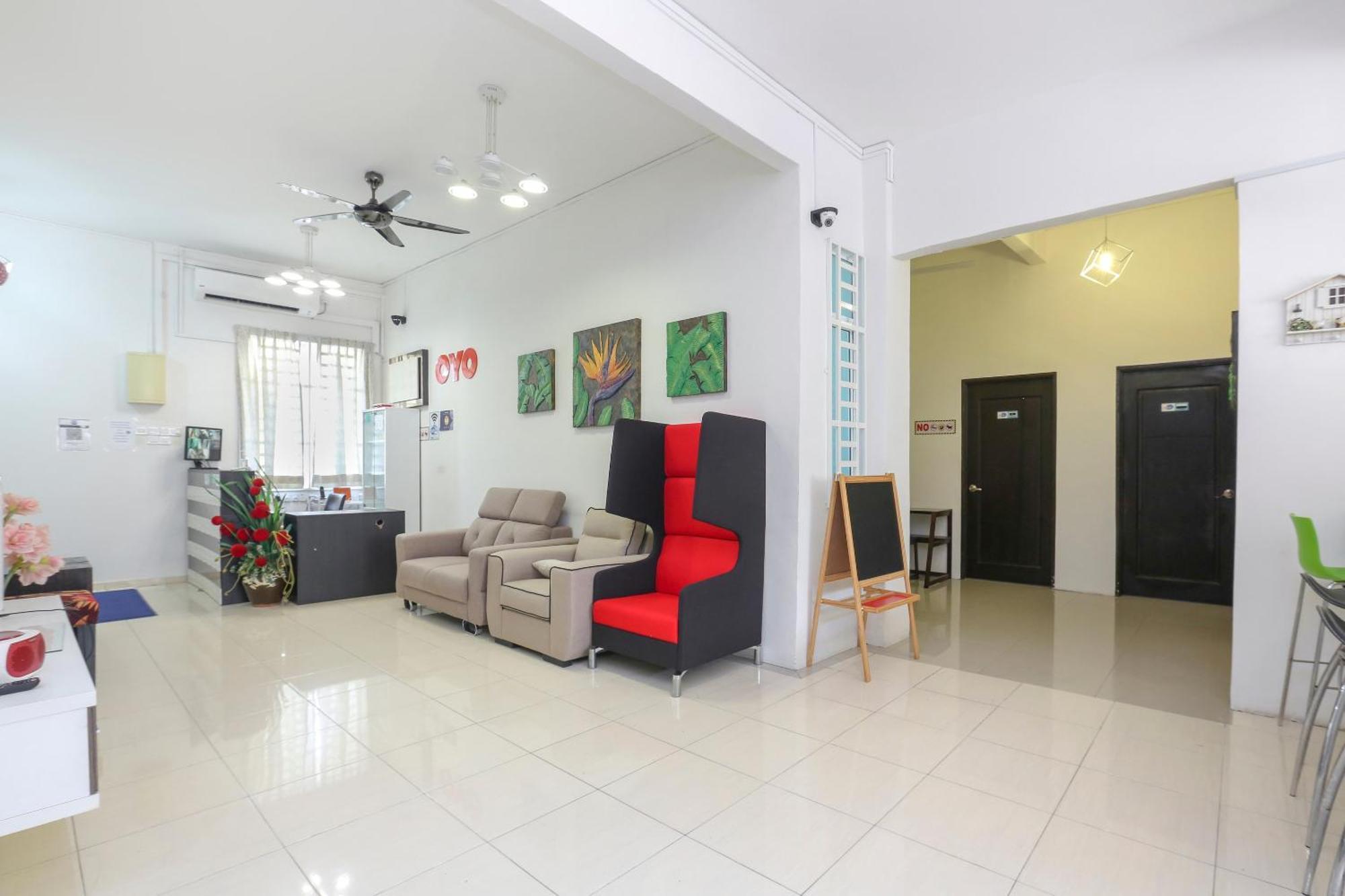 Oyo 90132 Come Inn Premium Kuala Terengganu Esterno foto