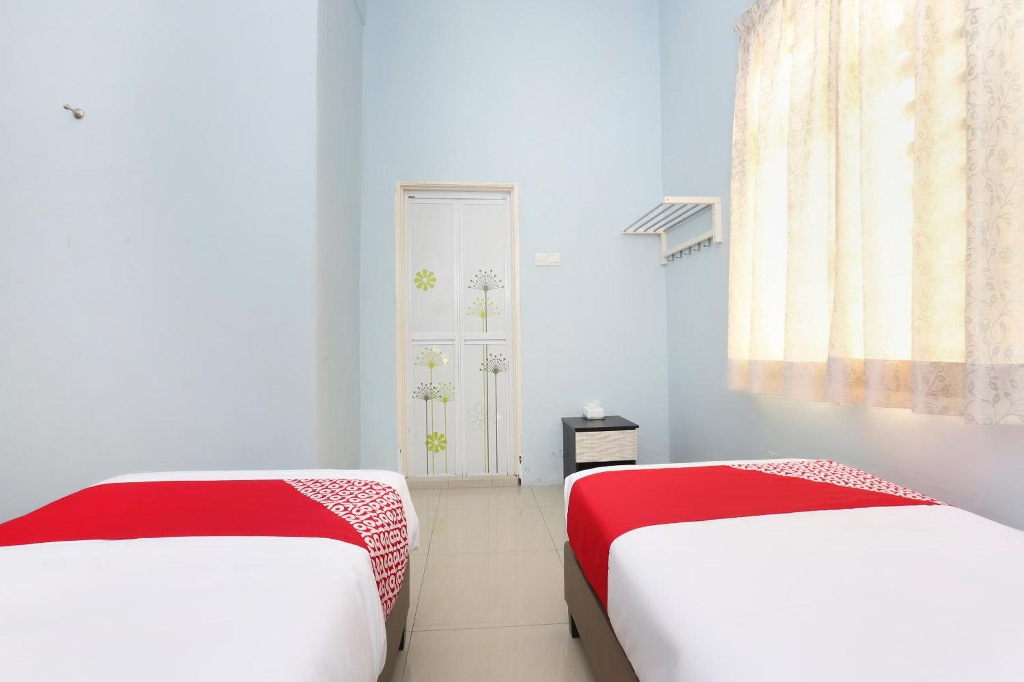 Oyo 90132 Come Inn Premium Kuala Terengganu Esterno foto