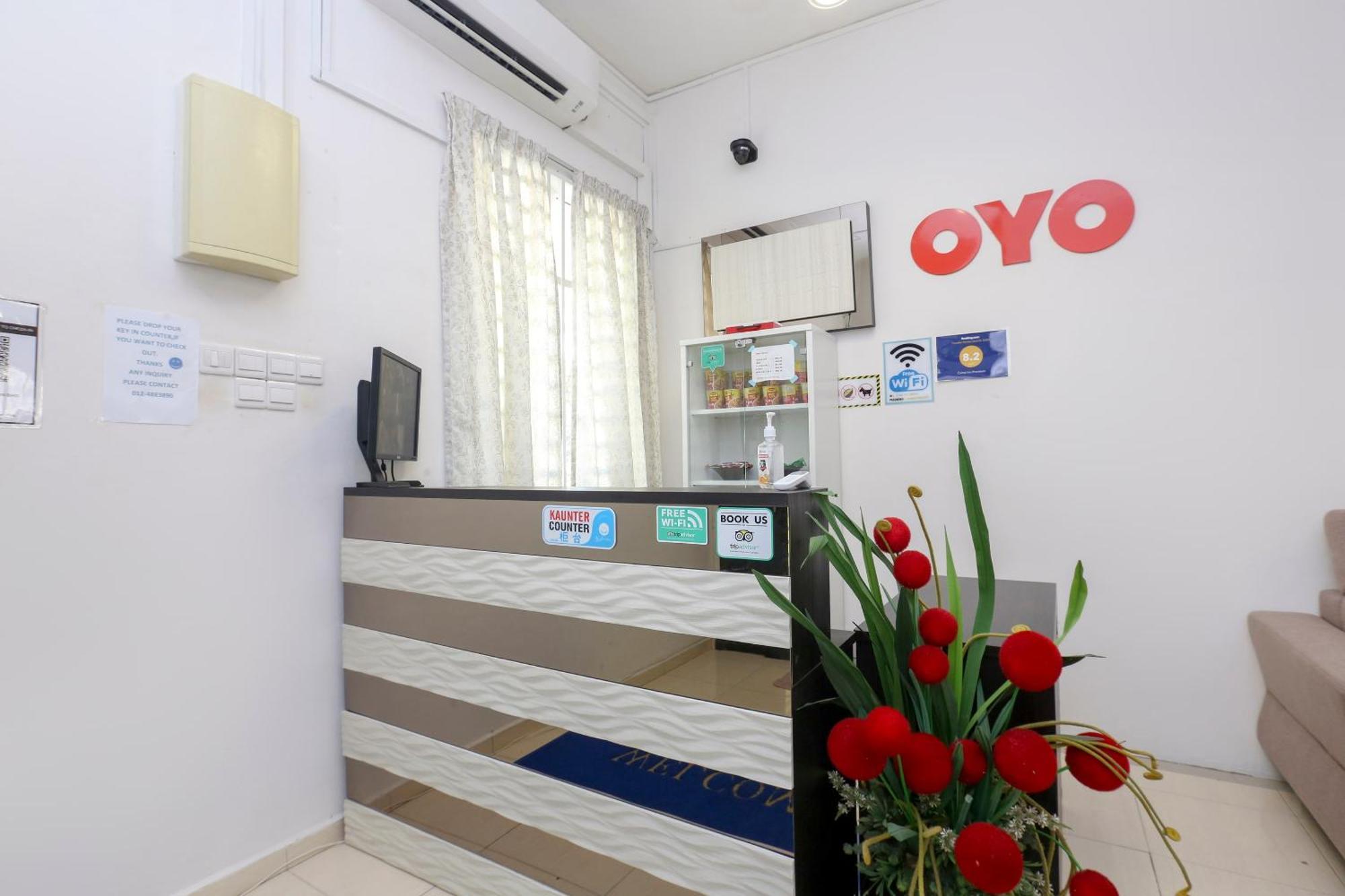 Oyo 90132 Come Inn Premium Kuala Terengganu Esterno foto
