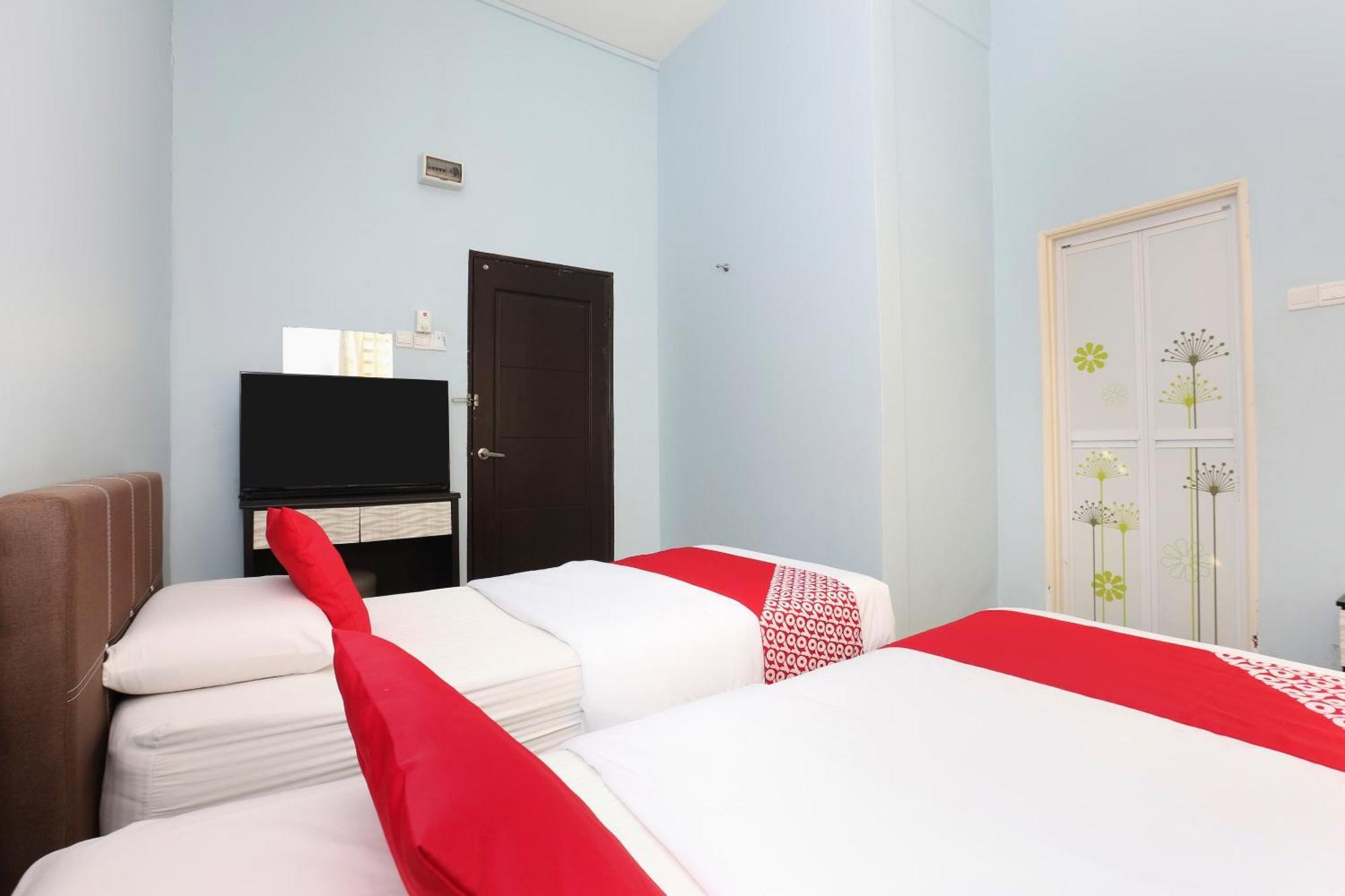 Oyo 90132 Come Inn Premium Kuala Terengganu Esterno foto